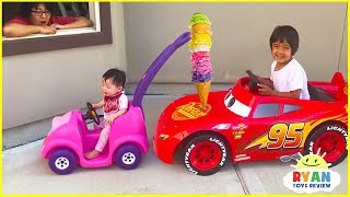 Ryans Drive Thru Pretend Play Restaurant on Kids Power Wheels [upl. by Abel]