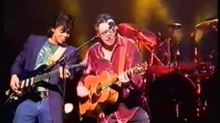 Tommy and Phil Emmanuel rock guitar medley France 2001 AMAZING PERFORMANCE [upl. by Shugart]