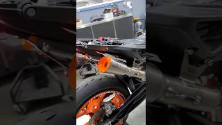 🔊 KTM Duke 890 R Exhaust [upl. by Diann875]