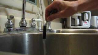 ECigarette Atomizer Maintenance Cleaning using Coke DSE801 [upl. by Adilen987]