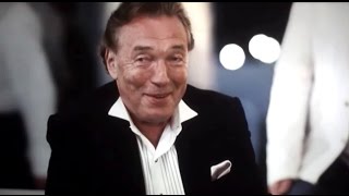 Karel Gott in quotZeiten ändern dichquot 2010 Bushido Biopic [upl. by Emera]