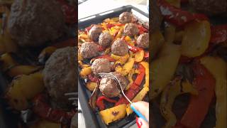 Polpette al forno con peperoni ricetta shorts [upl. by Nehttam]