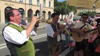 Bauernmarktmeile München 2024  hier spielt die Musik [upl. by Anderer]