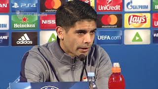 Banega rueda de prensa oficial previa Champions Sevilla FC 051217 [upl. by Solracsiul]