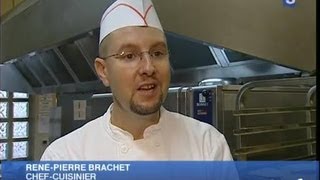 Une cantine scolaire qui propose régulièrement des repas bio [upl. by Eenalem]