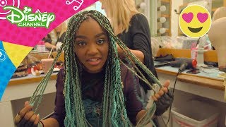 Descendants 2 Backstage med China  Disney Channel Norge [upl. by Aihsetan]