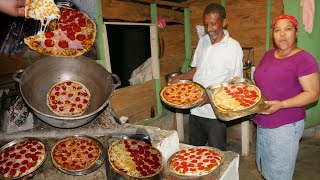 Comida Dominicana del Campo pizza en el fogon [upl. by Neivad758]