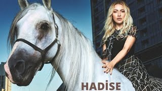 Hadise Küçük Bir Yol Gold Remix Ultra Record Dance Disco Hit DJ Performance [upl. by Inhsor]