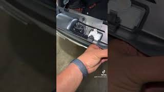 Mercedes benz GLC 300 tailgate won’t open [upl. by Auohc]