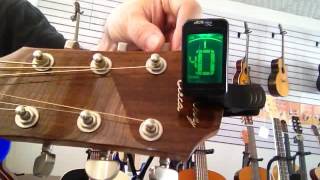 eNote nano Clip on Tuner [upl. by Inavihs]