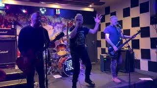 Drongos for Europe Freedom The malt shovel  Pontefract 7122024 [upl. by Jeroma]