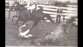 Beacon Light wins 1977 Christmas Hurdle Night Nurse falls Paddy Broderick [upl. by Starkey]